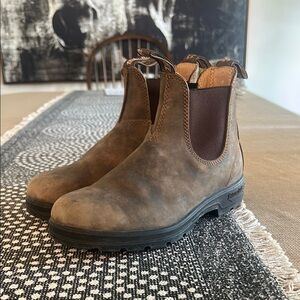Blundstone Brown Chelsea Boots Classic Style